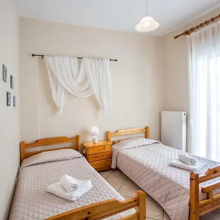 Ideal Family * Nea Peramos (Macedonia)