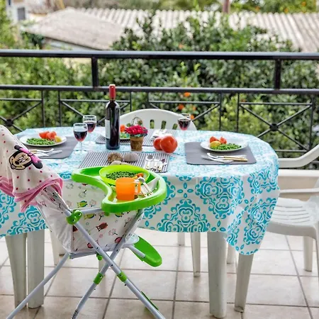 Holiday home Ideal Family Nea Peramos (Macedonia)
